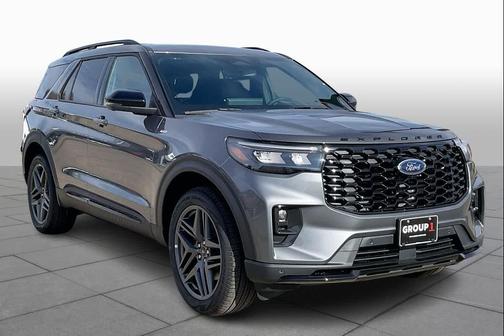 M7/CARBONIZED G 2026 Ford Explorer ST-Line