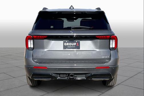 M7/CARBONIZED G 2026 Ford Explorer ST-Line