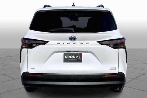 2023 Toyota Sienna XLE