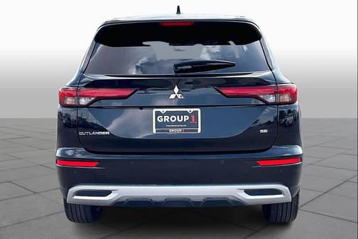 Black Diamond 2024 Mitsubishi Outlander SE