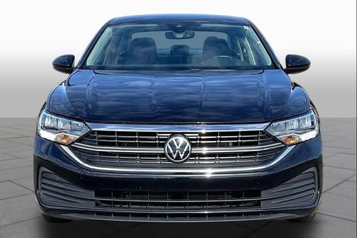 Deep Black Pearl Effect 2024 Volkswagen Jetta 1.5T SE
