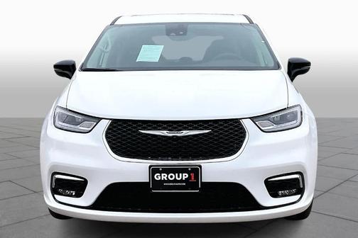 2024 Chrysler Pacifica Touring-L