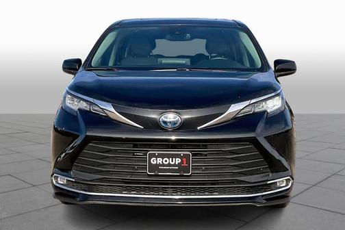 2022 Toyota Sienna XLE