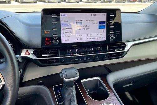 2022 Toyota Sienna XLE