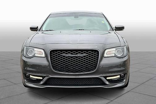 2022 Chrysler 300 Touring L