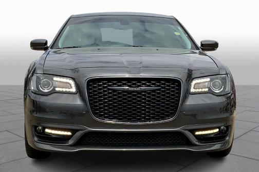 2022 Chrysler 300 Touring L
