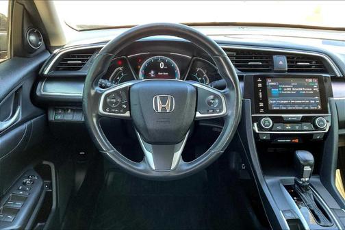 2018 Honda Civic Touring