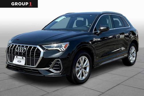 2023 Audi Q3 45 S line Premium