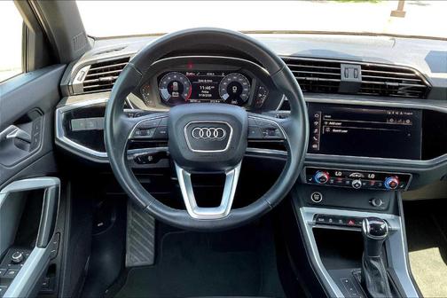 2023 Audi Q3 45 S line Premium