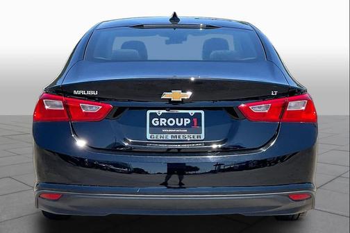 Mosaic Black Metallic 2023 Chevrolet Malibu LT