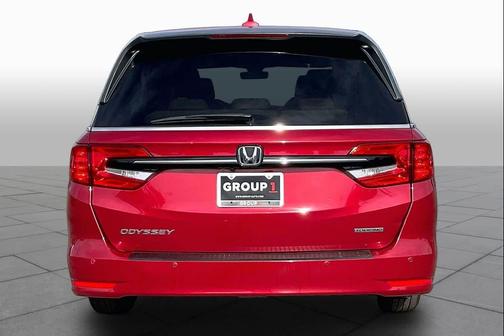Radiant Red Metallic II 2024 Honda Odyssey Touring