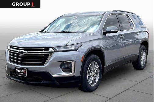 Sterling Gray Metallic 2023 Chevrolet Traverse LT Cloth