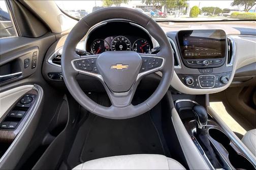 Mosaic Black Metallic 2024 Chevrolet Malibu 2LT