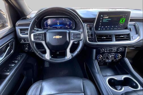 Black 2024 Chevrolet Suburban LT