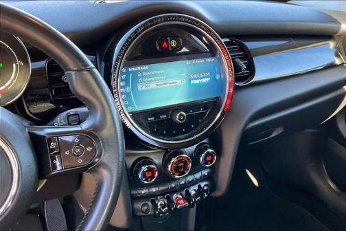 2022 MINI Hardtop Cooper