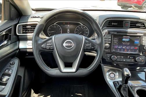 2023 Nissan Maxima SV