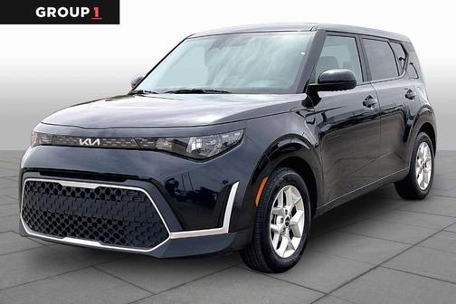 Fusion Orange 2024 Kia Soul LX