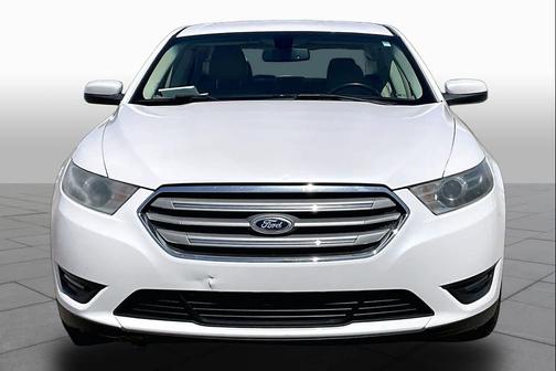White Platinum Metallic Tri-Coat 2015 Ford Taurus SEL