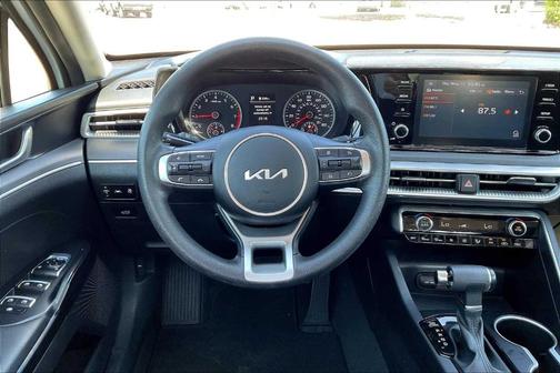 2023 Kia K5 LXS