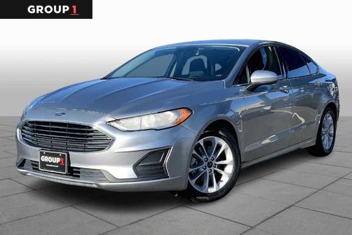 2020 Ford Fusion SE