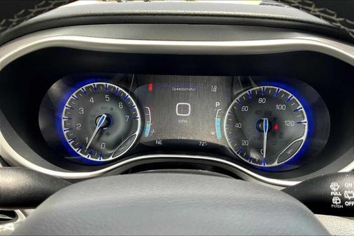 2023 Chrysler Pacifica Touring-L
