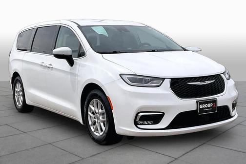Bright White Clearcoat 2023 Chrysler Pacifica Touring-L