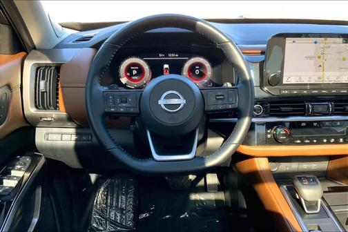 Gun Metallic 2022 Nissan Pathfinder Platinum