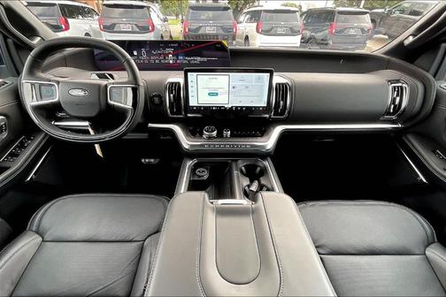 2025 Ford Expedition Platinum