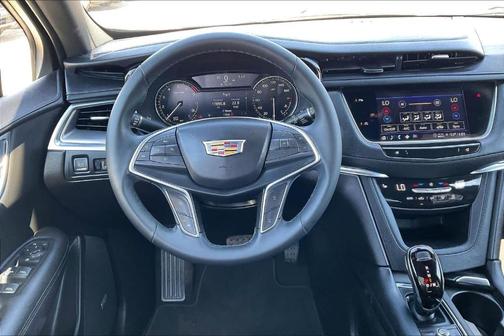 2024 Cadillac XT5 Luxury