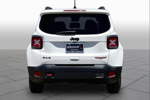 Alpine White Clearcoat 2023 Jeep Renegade Trailhawk