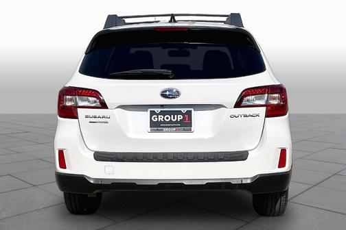 White 2016 Subaru Outback 2.5i Limited