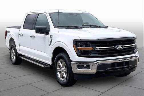 Oxford White 2025 Ford F-150 XLT