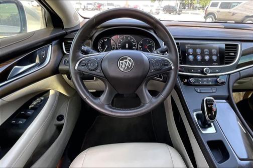 Summit White 2017 Buick LaCrosse Preferred