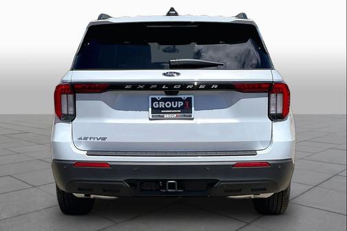 Space White Metallic 2026 Ford Explorer Active