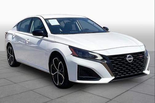 Glacier White 2025 Nissan Altima SR FWD