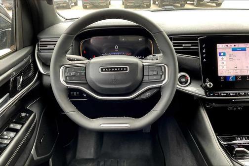 2023 Jeep Wagoneer Base