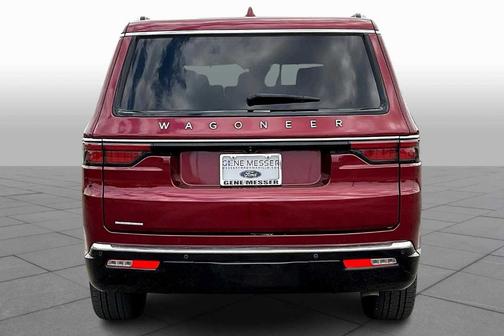 2023 Jeep Wagoneer Base