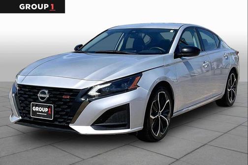 Brilliant Silver Metallic 2024 Nissan Altima SR FWD