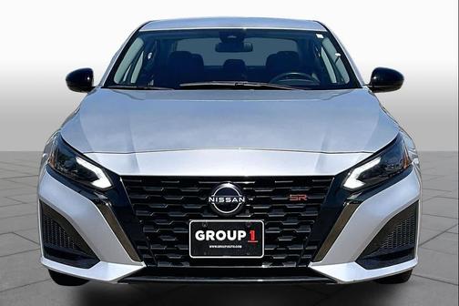 Brilliant Silver Metallic 2024 Nissan Altima SR FWD