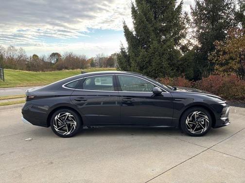 2026 Hyundai SONATA SEL