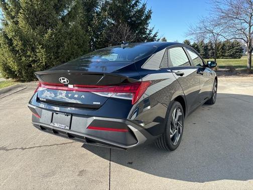 2025 Hyundai ELANTRA HEV Blue