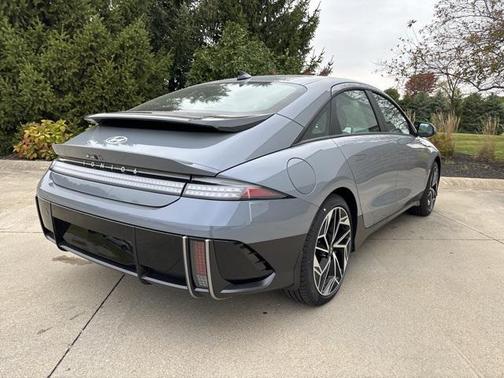 2025 Hyundai IONIQ 6 SEL