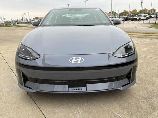 2025 Hyundai IONIQ 6 SEL