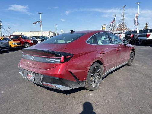 2024 Hyundai SONATA SEL