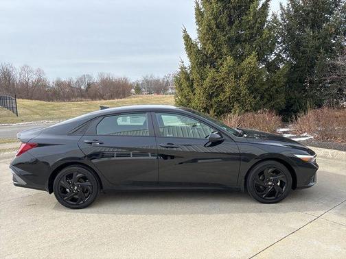 2026 Hyundai ELANTRA HEV SEL Sport