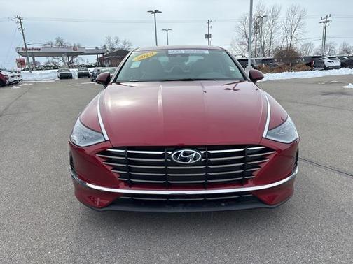 2023 Hyundai SONATA SE