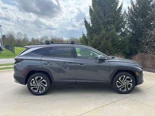 Ecotronic Gray 2026 Hyundai TUCSON Hybrid Limited