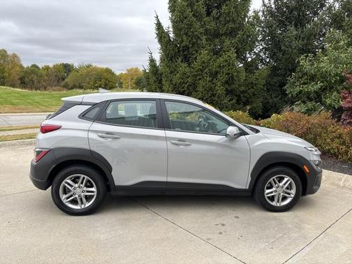 2023 Hyundai KONA SE