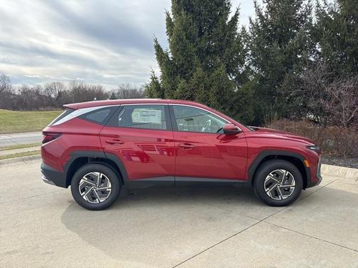 2026 Hyundai TUCSON Hybrid Blue SE