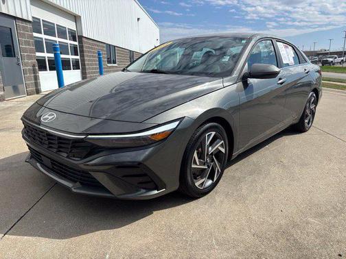 Amazon Gray 2025 Hyundai ELANTRA Limited
